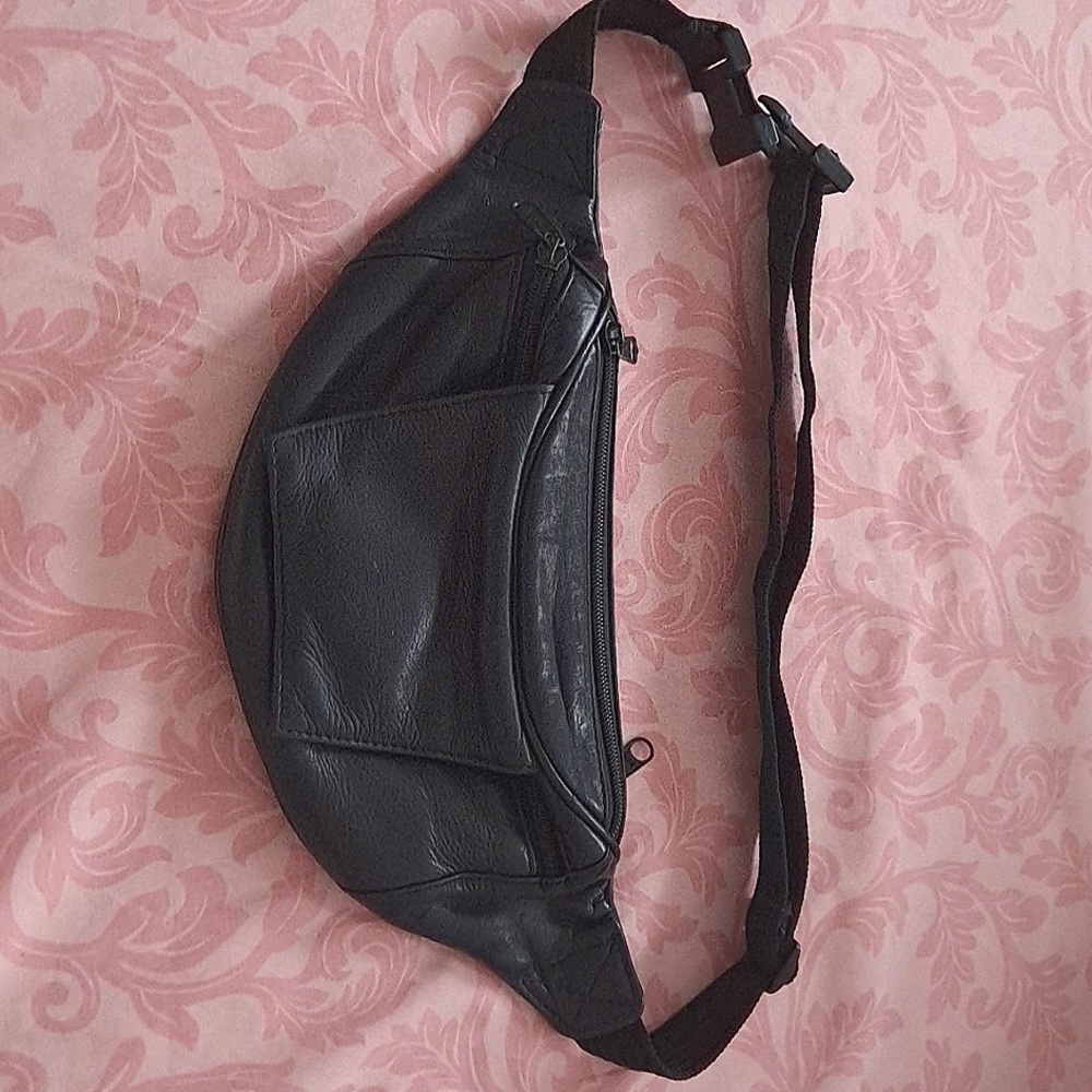 Fanny pack